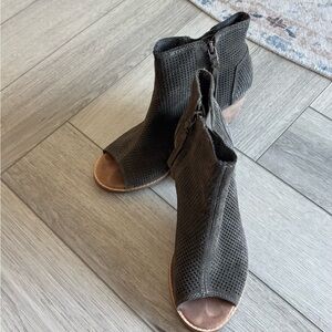 Toms Black Peep-Toe Ankle Booties